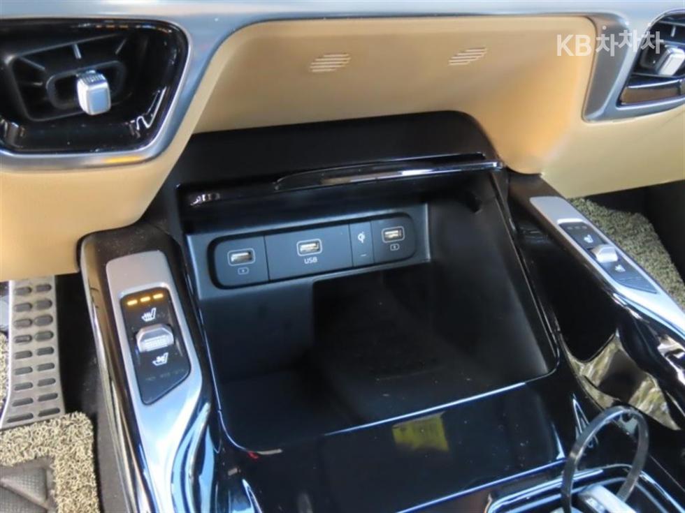 2023 - kia sorento
