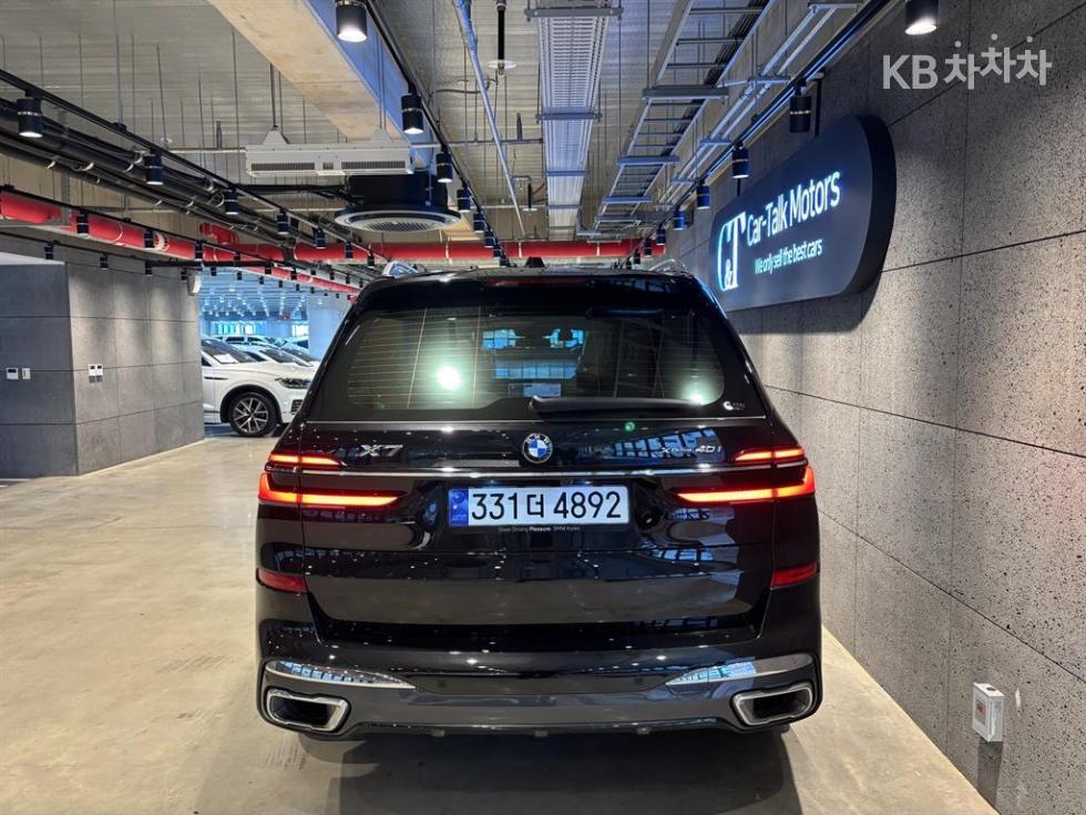 BMW X7 — miniaturë 4