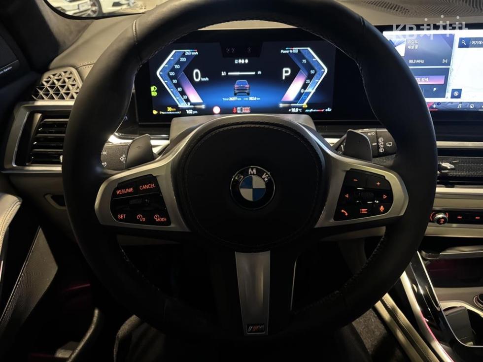 BMW X7 — miniaturë 11