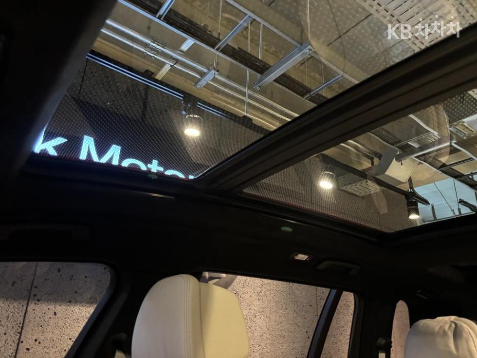 BMW X7 — miniaturë 18