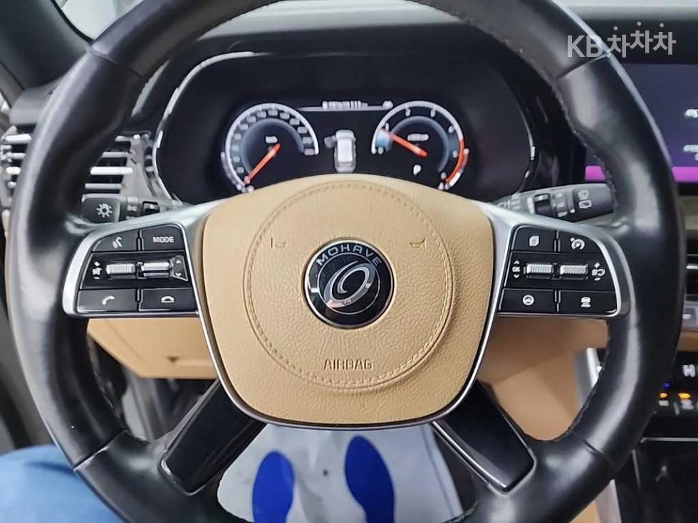 2021 - kia mohave