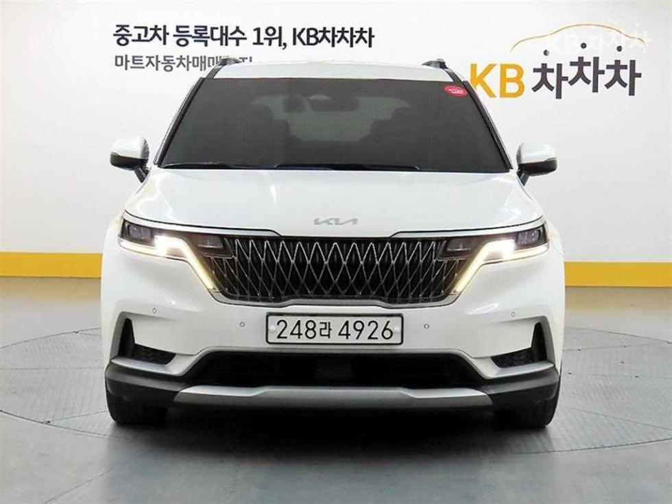2022 - kia carnival