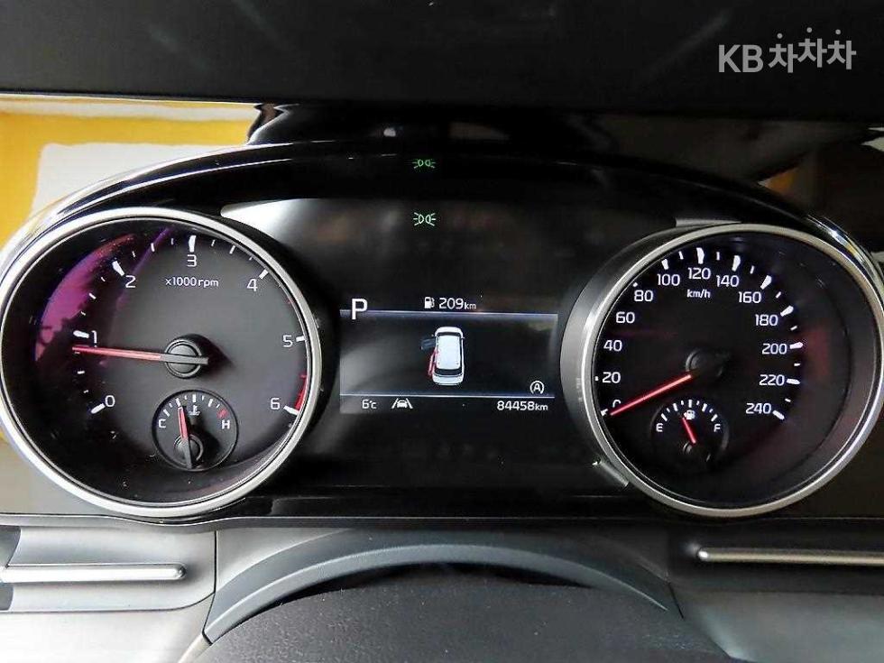 2022 - kia carnival