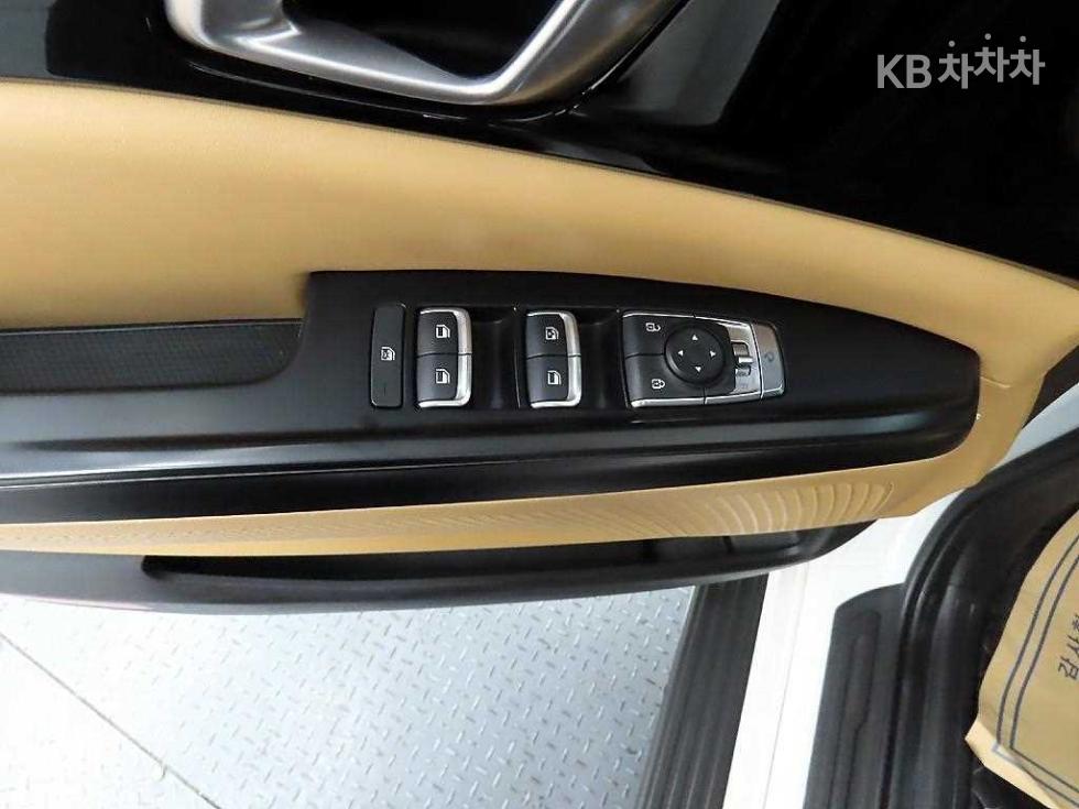 2022 - kia carnival