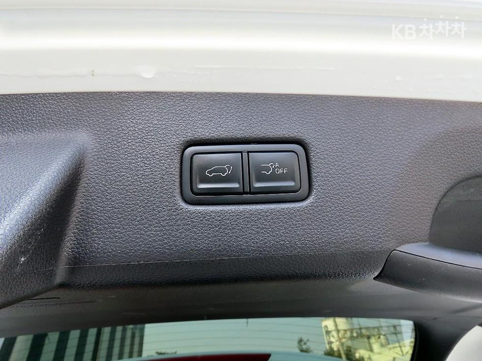 2023 - kia carnival