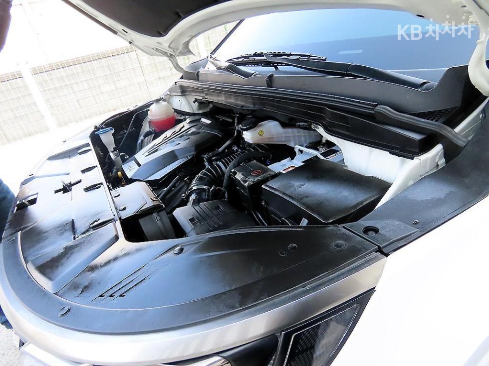 2023 - kia carnival