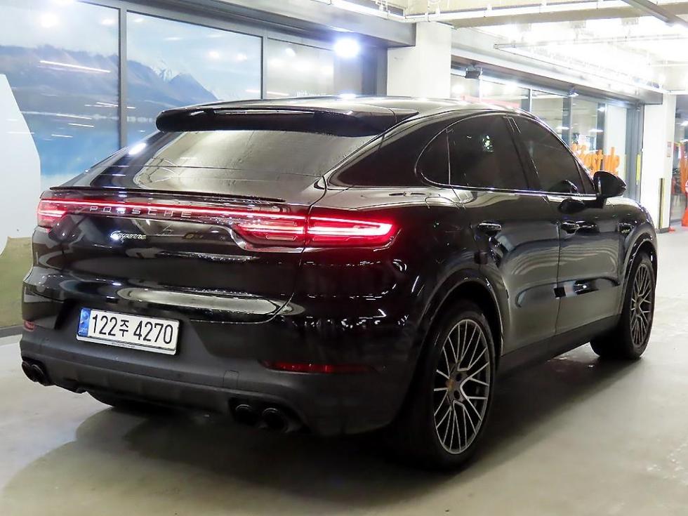 Porsche Cayenne — miniaturë 4