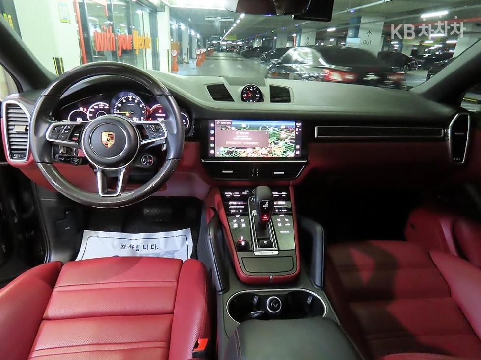 Porsche Cayenne — miniaturë 10