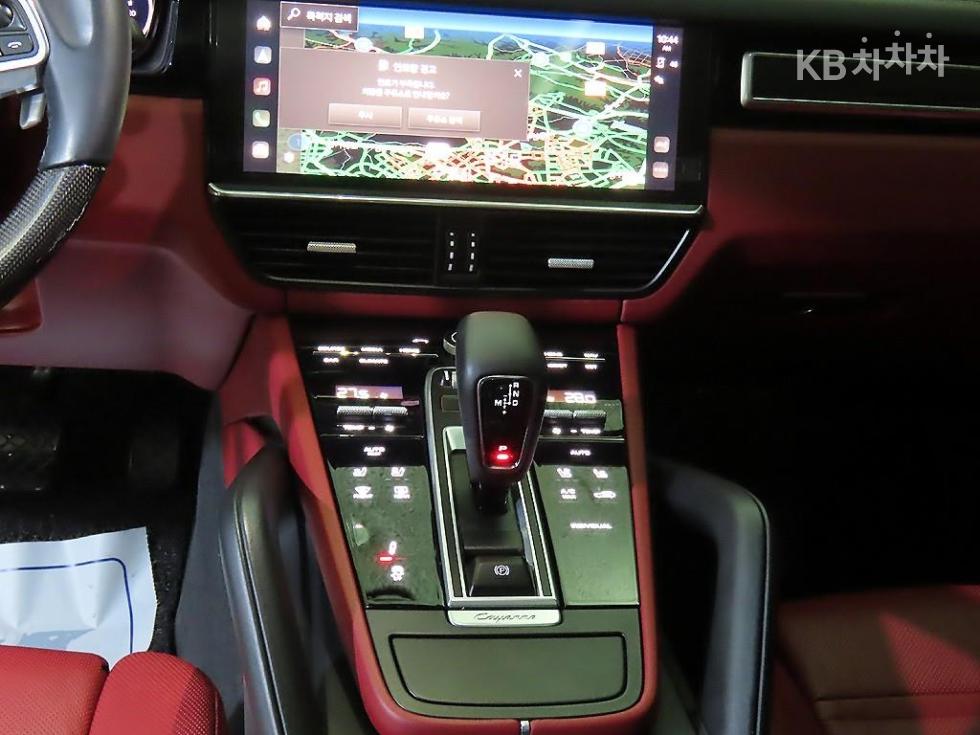 Porsche Cayenne — miniaturë 12
