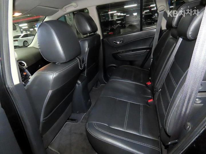 Renault QM5 NEO Diesel 2.0 4WD LE Base Type 8