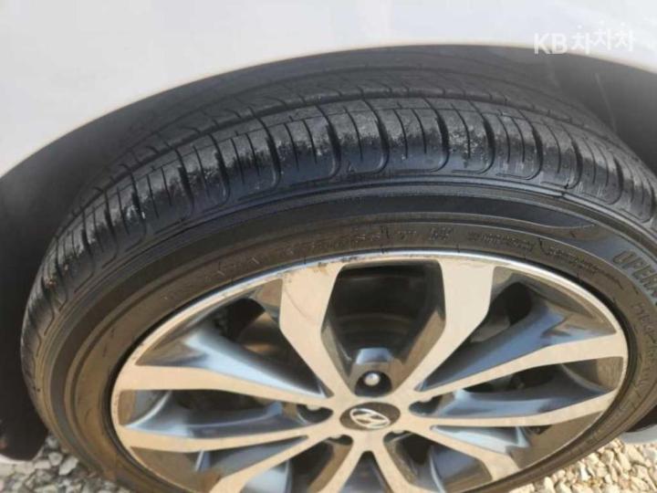 Hyundai Avante MD M16 GDI New 6