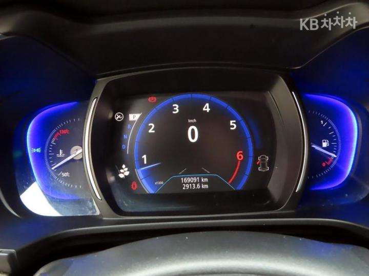 Renault QM6 2.0 LPe 2WD RE Signature 6