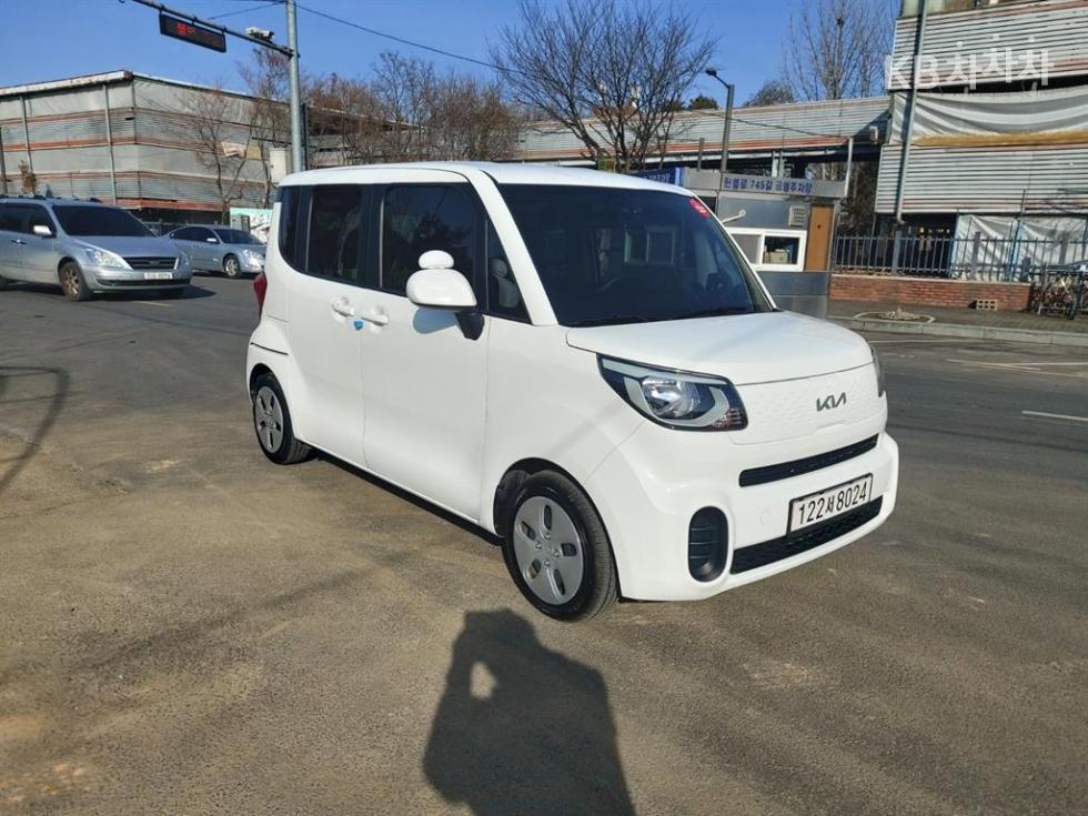 2022 - kia ray
