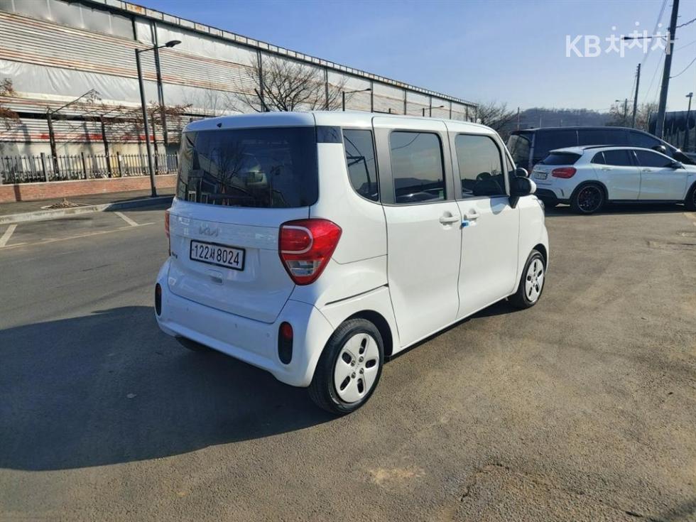 2022 - kia ray