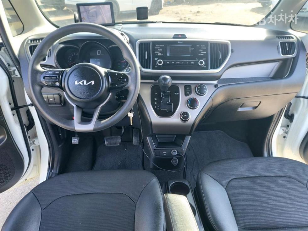 2022 - kia ray