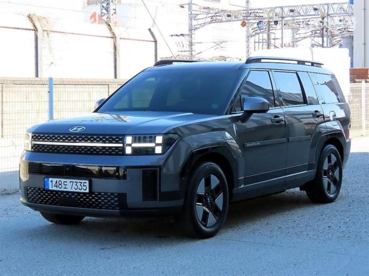 Hyundai Santa Fe The Hybrid MX5 1.6T HEV 2WD Calligraphy 3