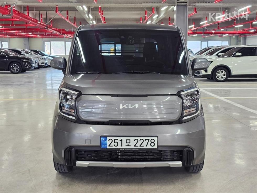 2023 - kia kia