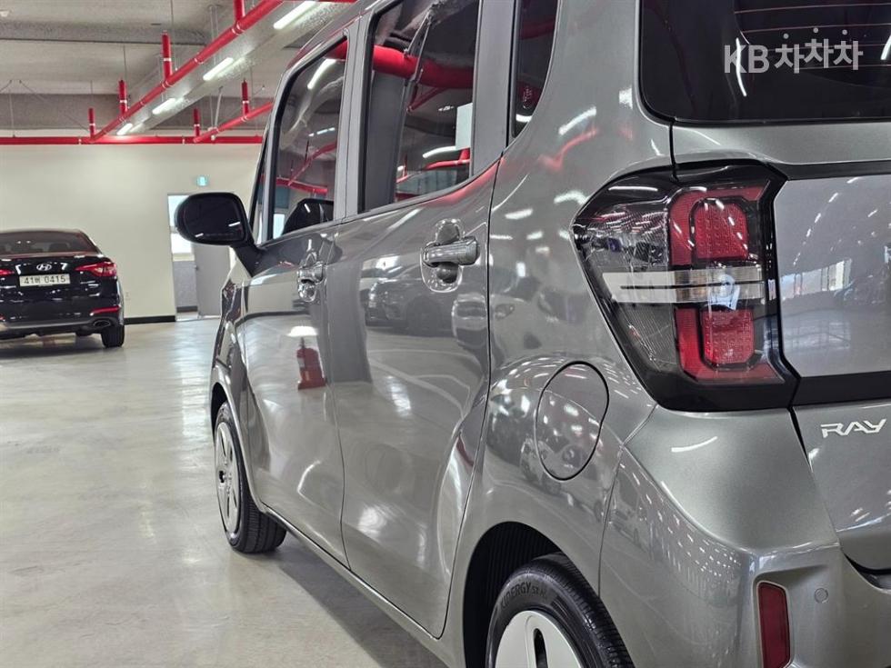 2023 - kia kia
