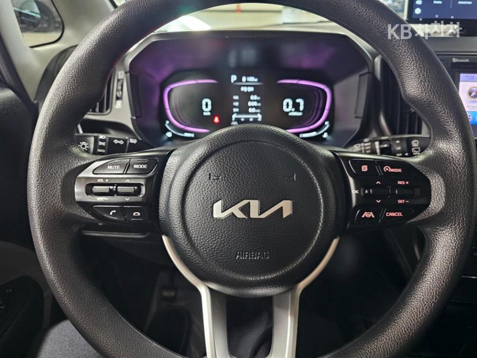 2023 - kia kia
