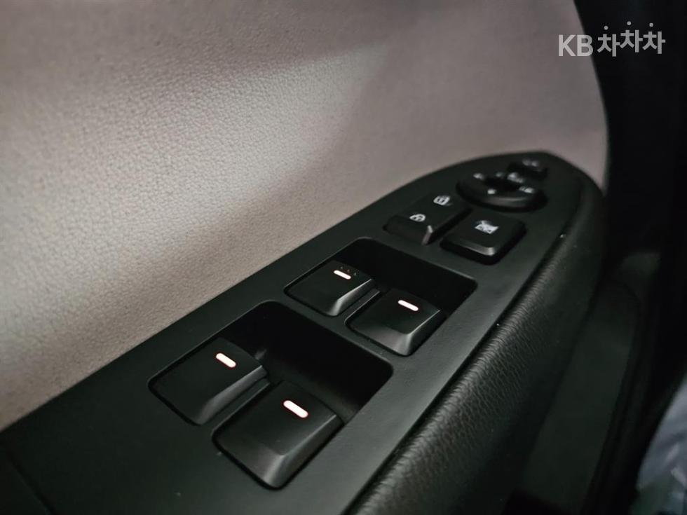 2023 - kia kia
