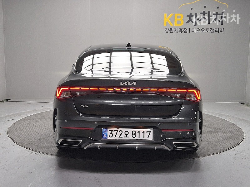 2022 - kia k5