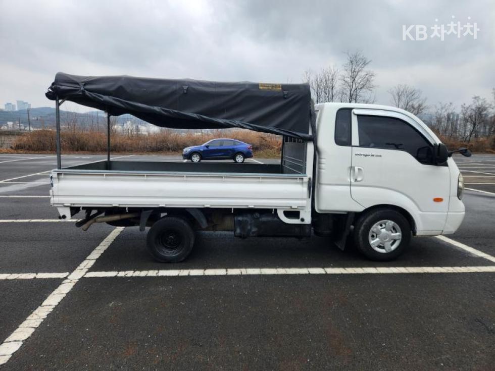 2005 - kia bongo iii