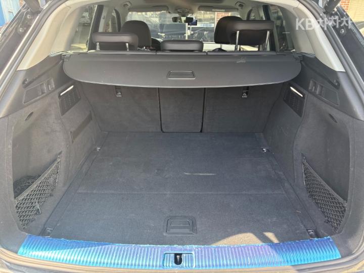 Audi Q5 FY 45 TFSI Quattro Premium 10