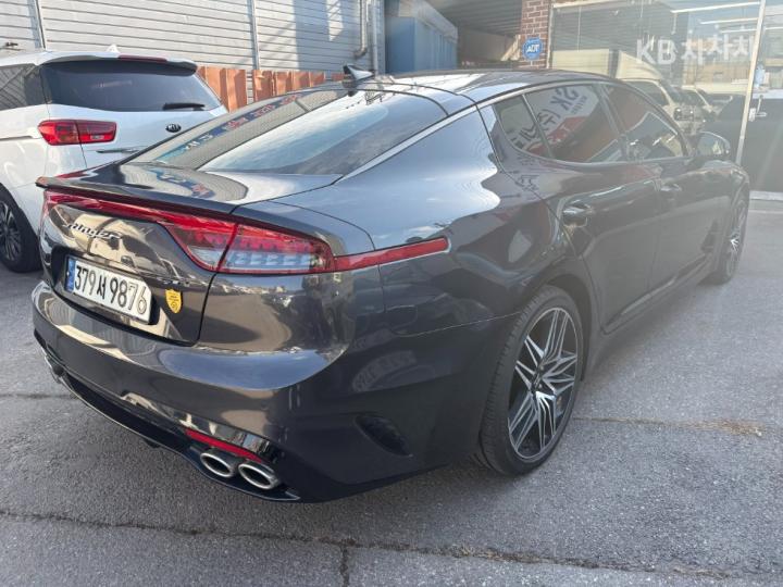 Kia Stinger Meister 2.5 Gasoline Turbo 2WD Masters 4