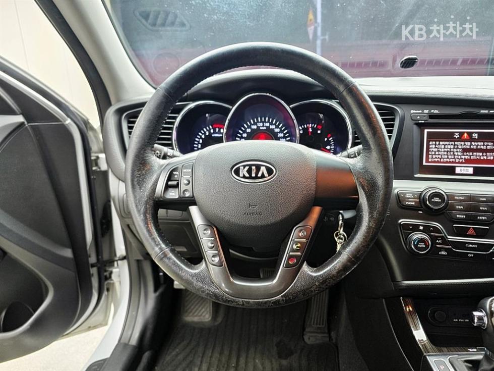 2011 - kia k5