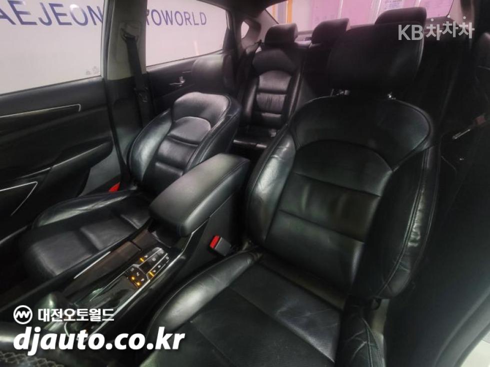 2018 - kia k7