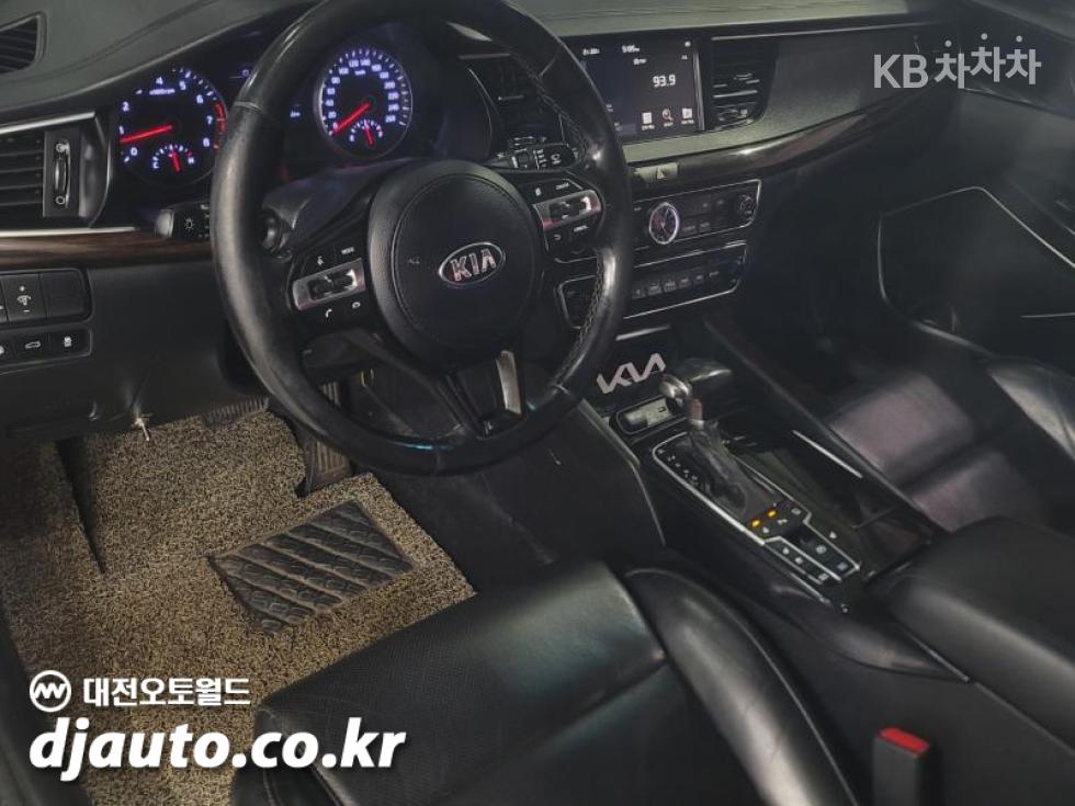 2018 - kia k7