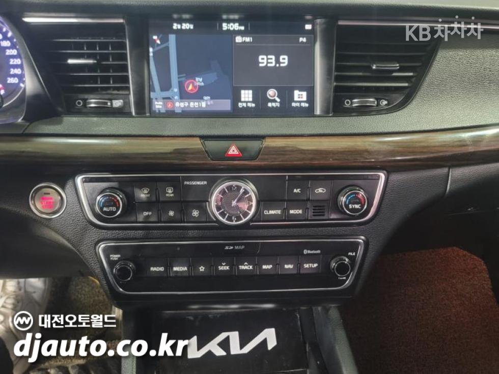 2018 - kia k7