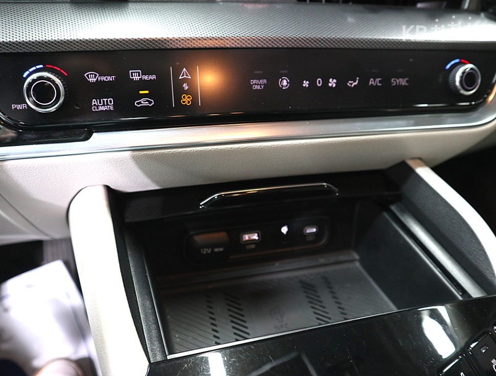 2024 - kia sportage