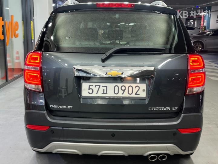 Chevrolet Captiva New 2.0 LT Deluxe Pack 6