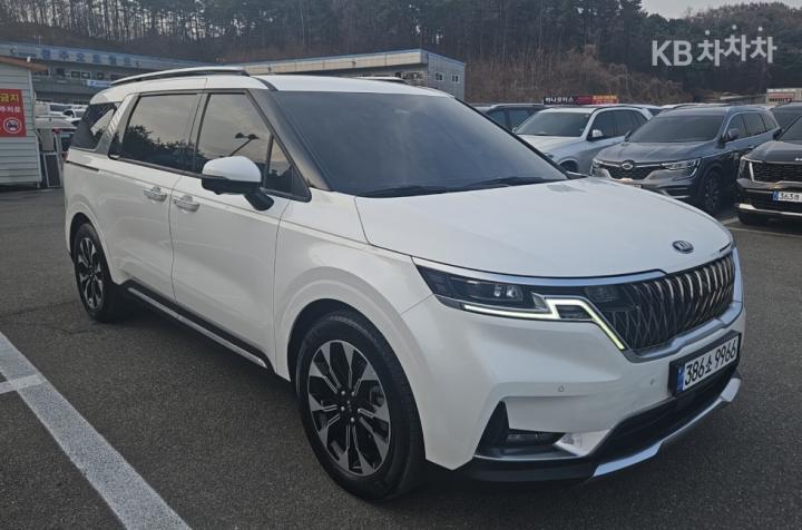 Kia Carnival D2.2 Signature — фото 3