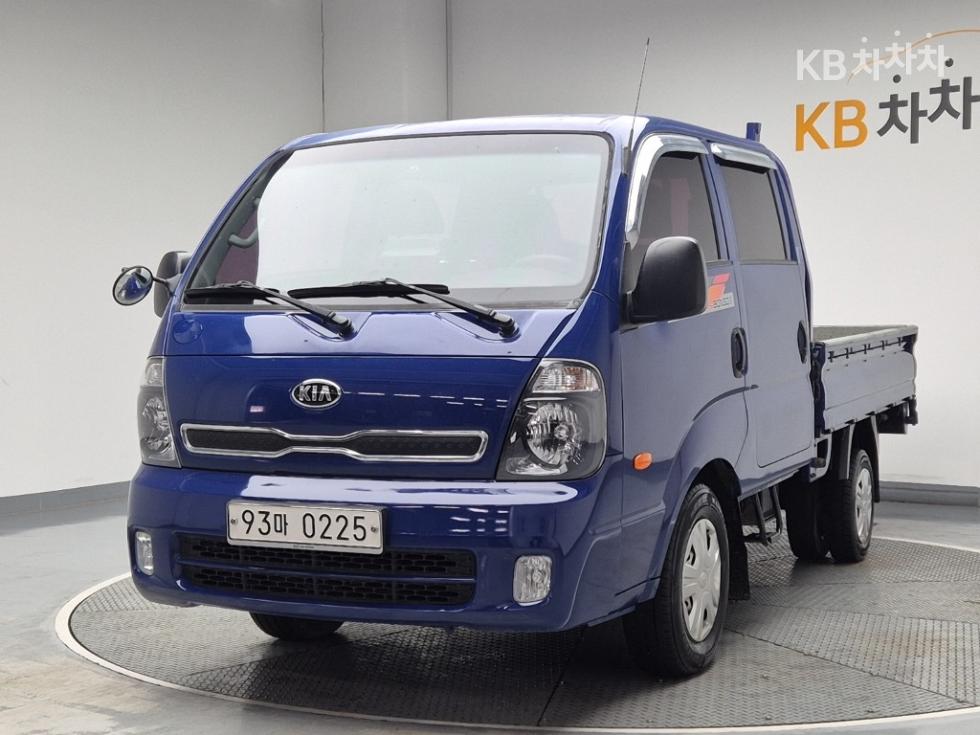 Kia 봉고3 1톤 초장축 더블캡 CRDi 럭셔리 - фото 1