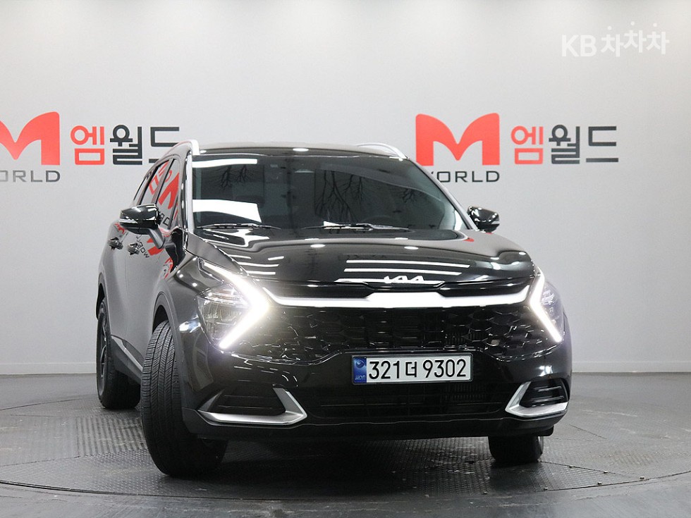 2023 - kia sportage