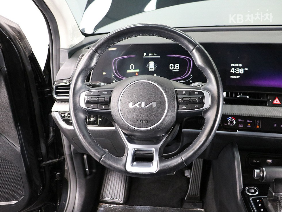 2023 - kia sportage