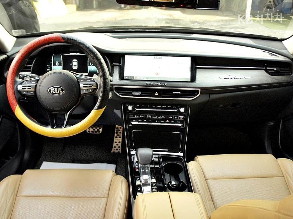 2021 - kia k7