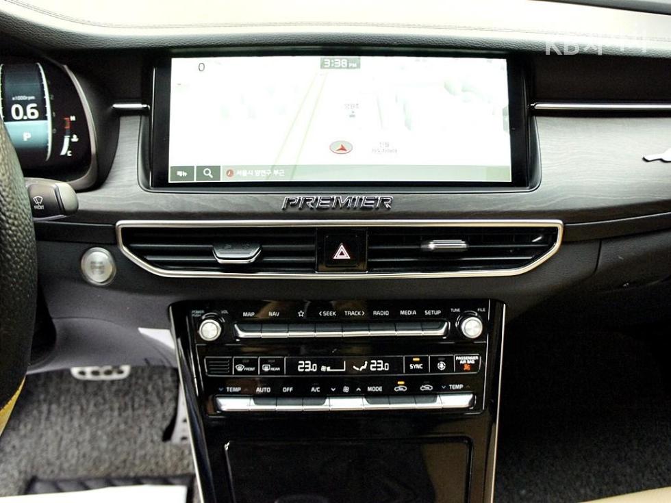 2021 - kia k7