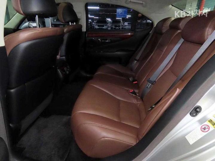 Lexus LS 460 AWD XF40 13 year ~ 8