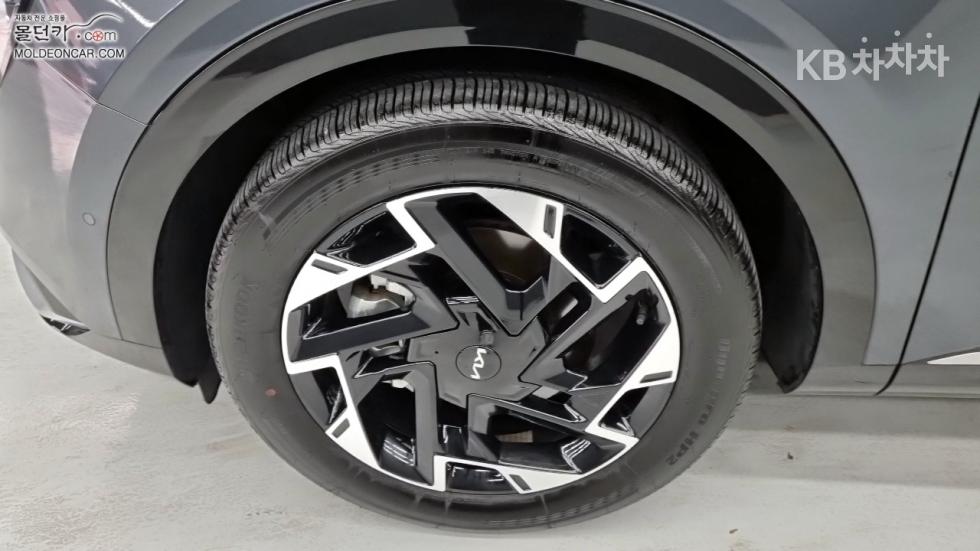 2024 - kia sportage