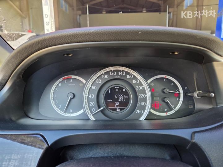 Honda Accord 2.4 Sedan 2008-2012 6