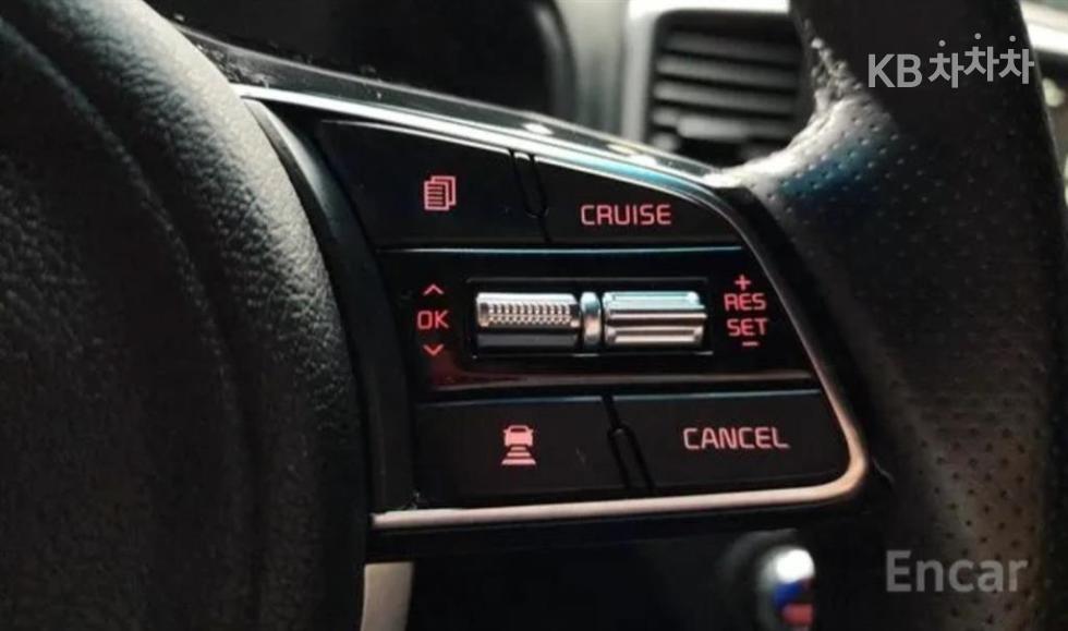 2021 - kia sportage