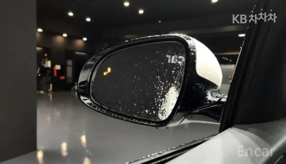 2021 - kia sportage