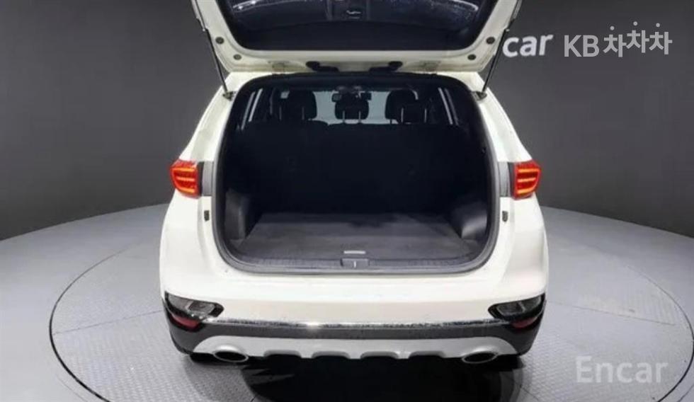 2021 - kia sportage