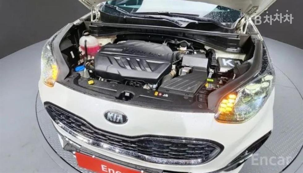 2021 - kia sportage