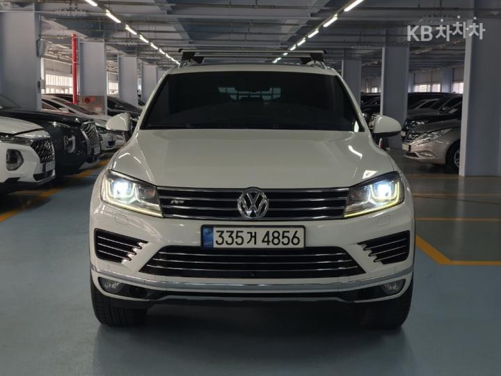 Volkswagen Touareg New 3.0 TDI V6 BlueMotion R-Line 3