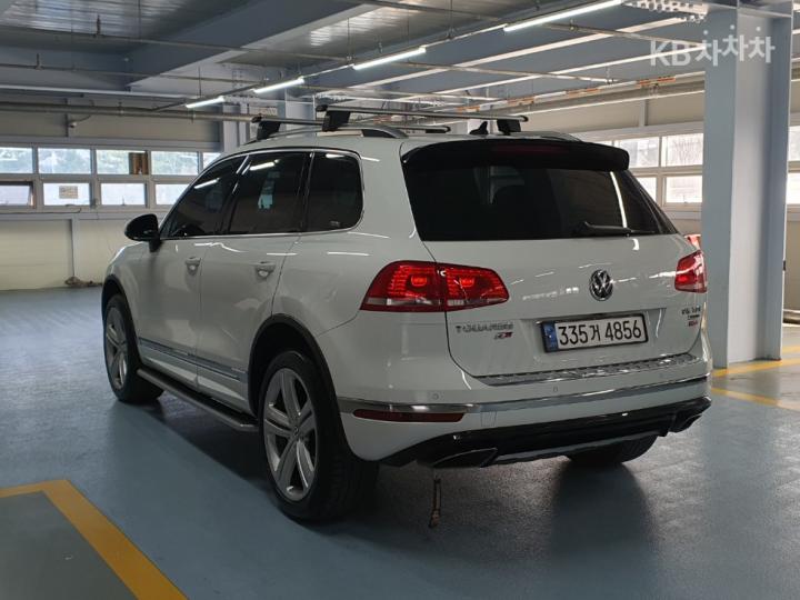 Volkswagen Touareg New 3.0 TDI V6 BlueMotion R-Line 7