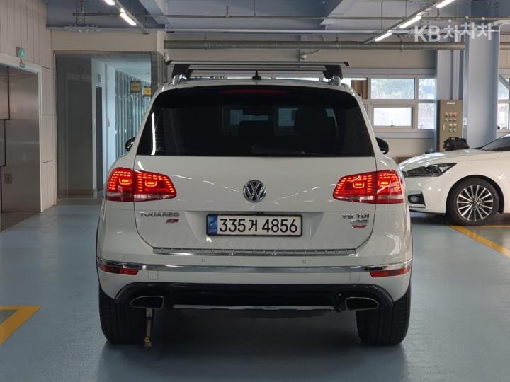 Volkswagen Touareg New 3.0 TDI V6 BlueMotion R-Line 8